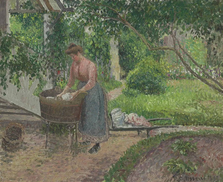 Kvinna som tvättar kläder i trädgården, Éragny - Camille Pissarro