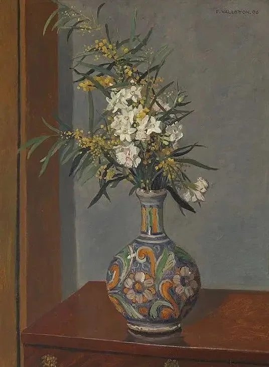 Vita blommor i en dekorerad vas - Félix Vallotton