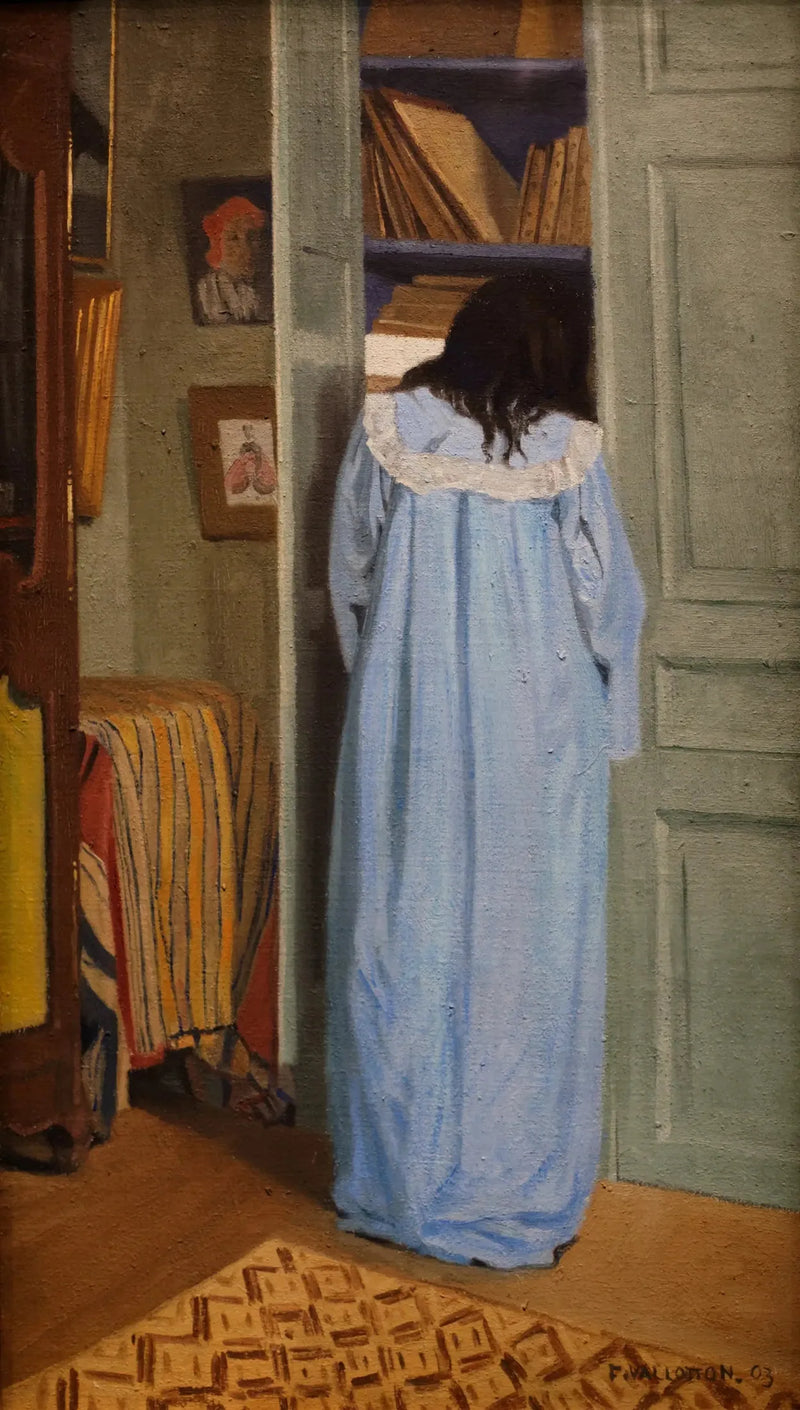 Interiör, kvinna i blå som genomsöker ett skåp - Félix Vallotton